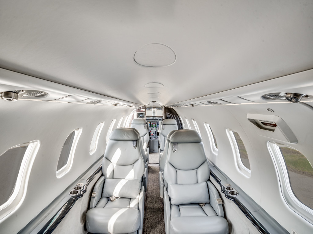 booking private flights