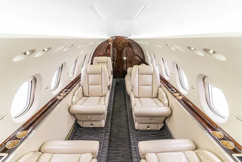 Hawker 900XP